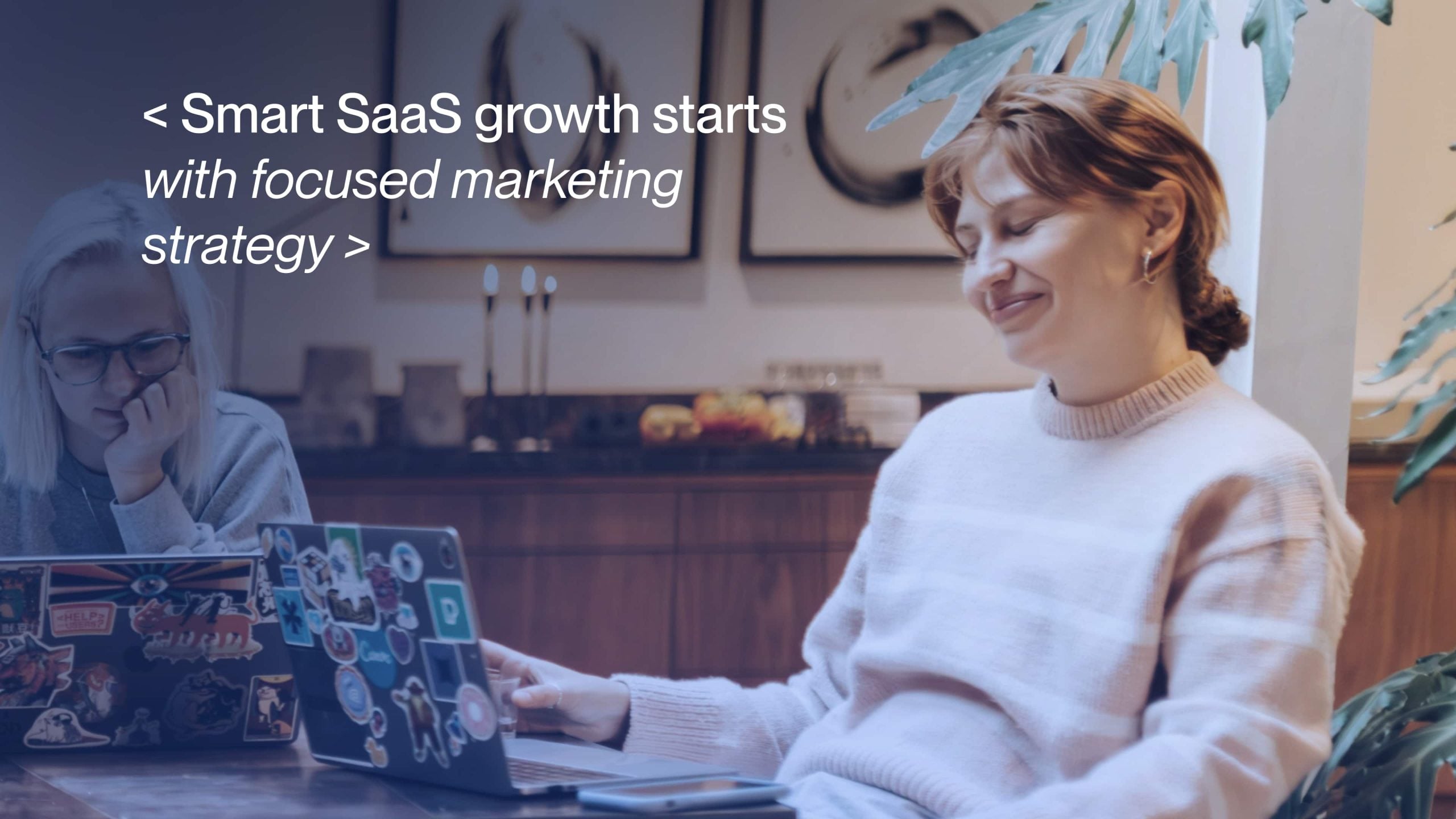 SaaS Startup Marketing: How to Get Your First Users